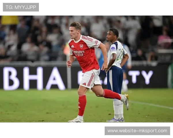 阿森纳1-0埃弗顿暂以2分领跑，约克雷斯点射制胜